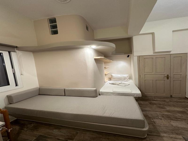 Afrodite Hotel image