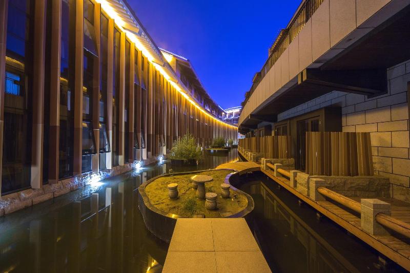 Yun-zen Lotus Hotel image