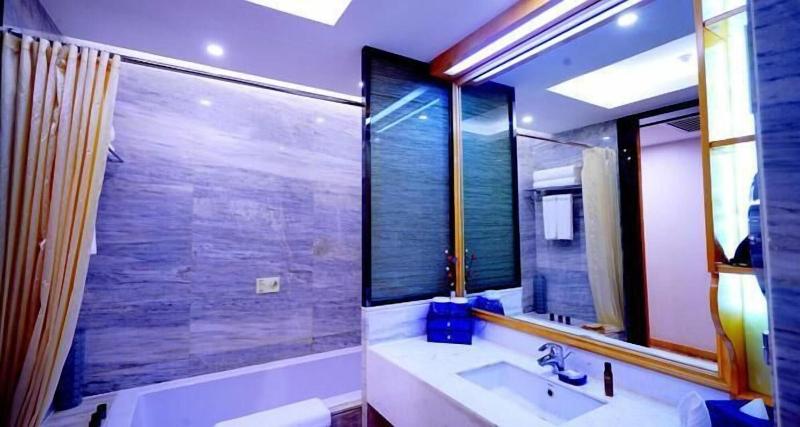 Yun-zen Lotus Hotel image