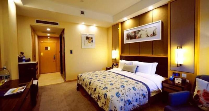 Yun-zen Lotus Hotel image
