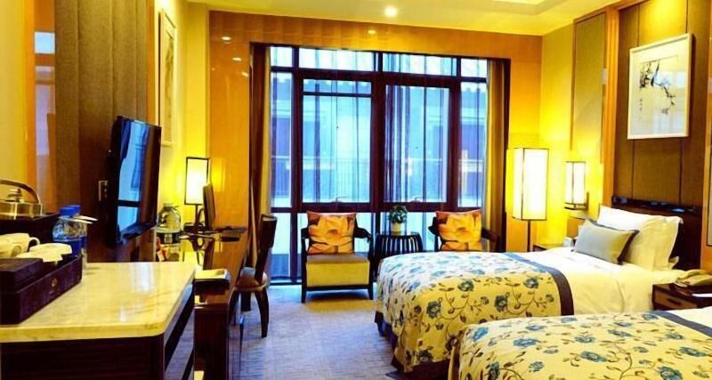 Yun-zen Lotus Hotel image