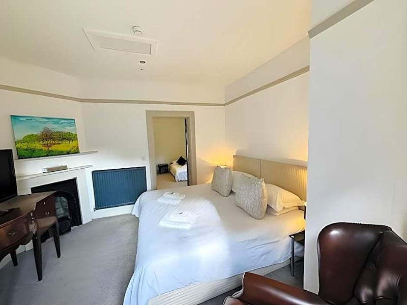 The Chapel House Hotel image