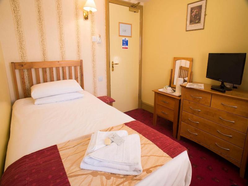 Relaxinnz The Highwayman Inn image