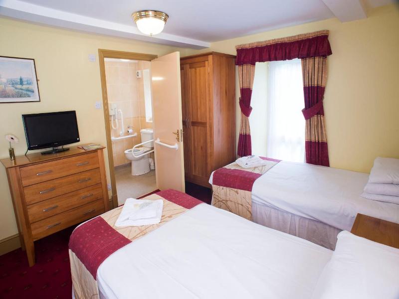 Relaxinnz The Highwayman Inn image