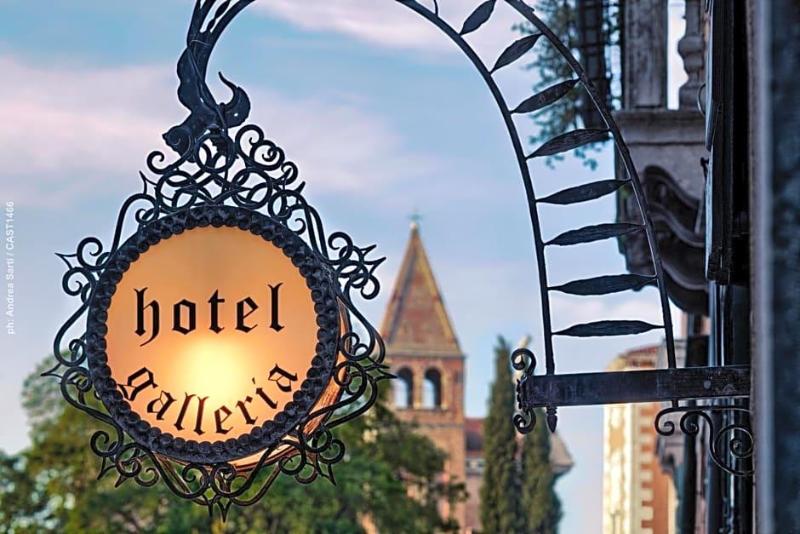 Hotel Galleria image