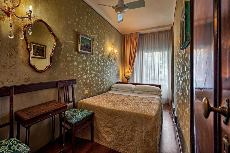 Hotel Galleria image