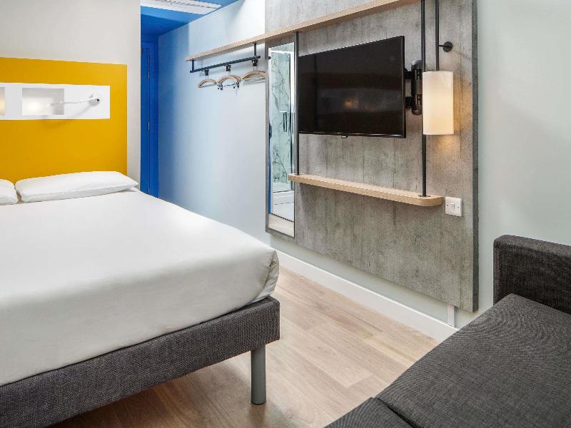 ibis budget Swindon — general view