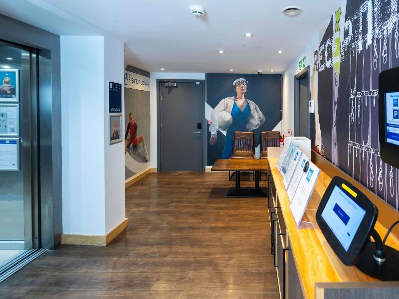 ibis budget Swindon — general view