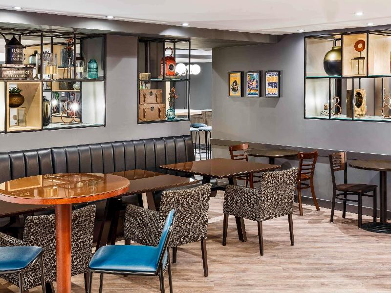 ibis budget Swindon image