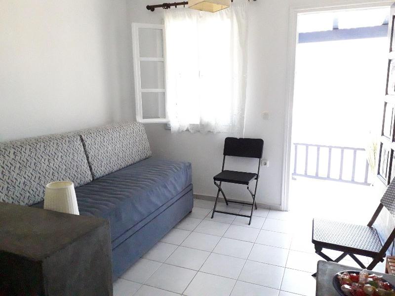 Diosmarini Studios & Apartments image
