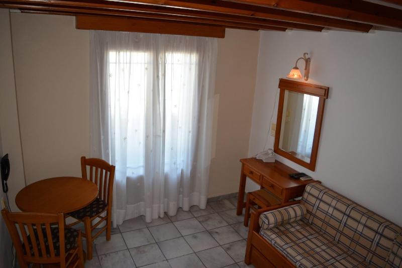 Anemomilos Suites image