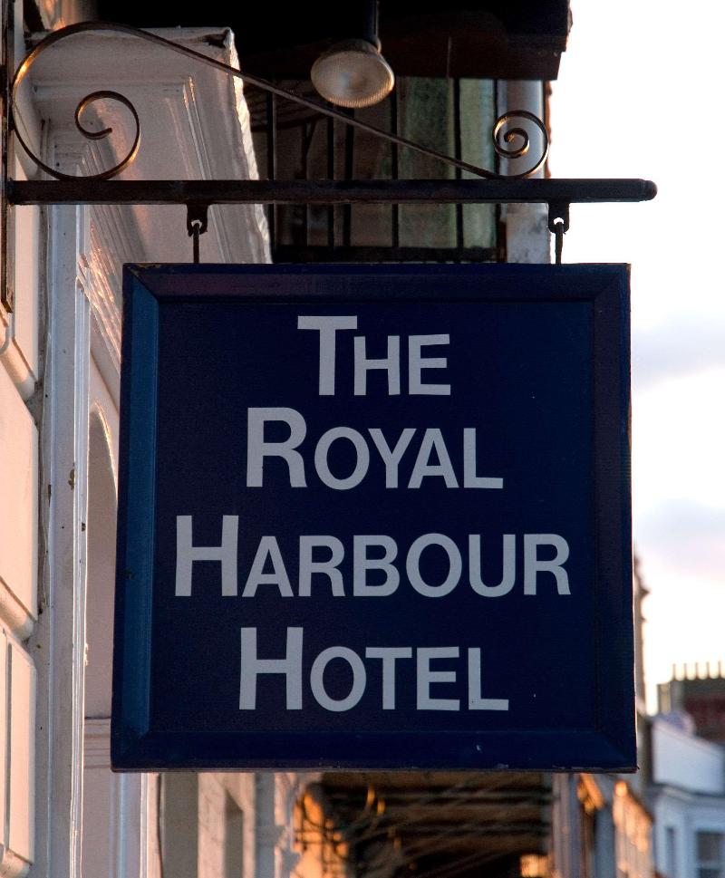 Royal Harbour Hotel