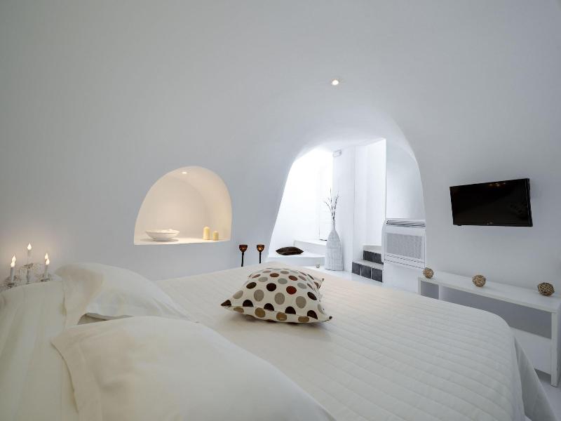 Dream Island Hotel image
