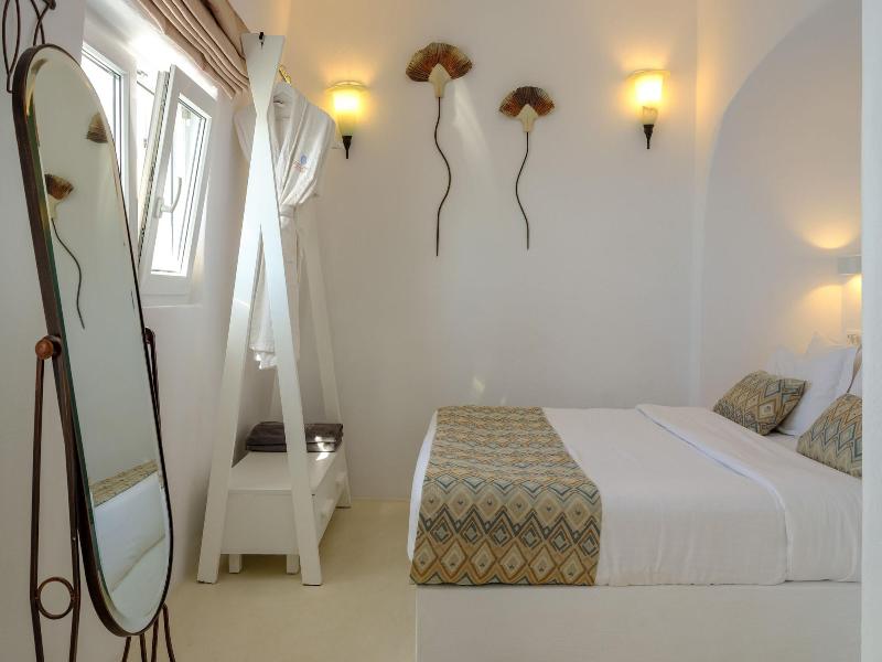 Kamares Apartments image