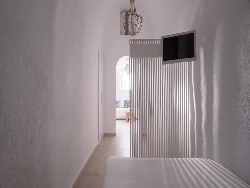 Kamares Apartments image