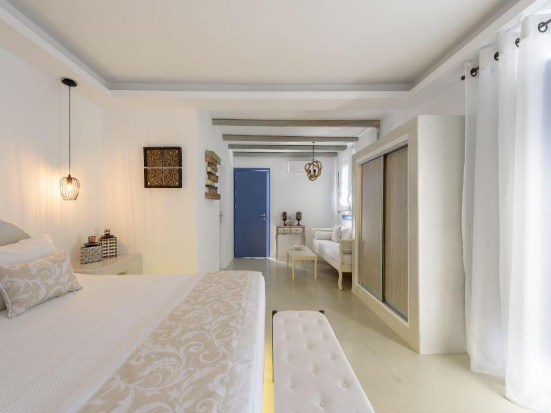 Kamares Apartments image
