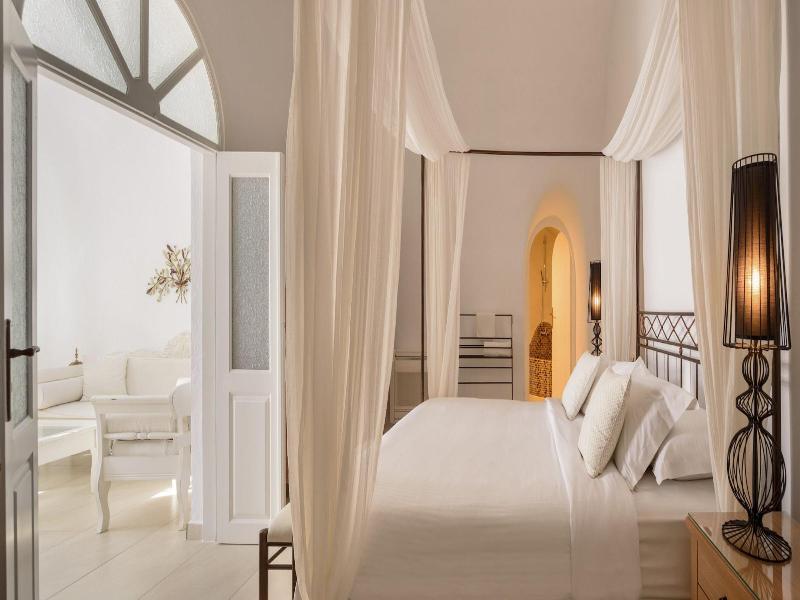 Kamares Apartments image
