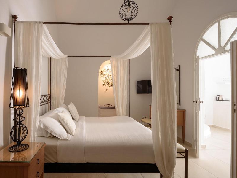 Kamares Apartments image