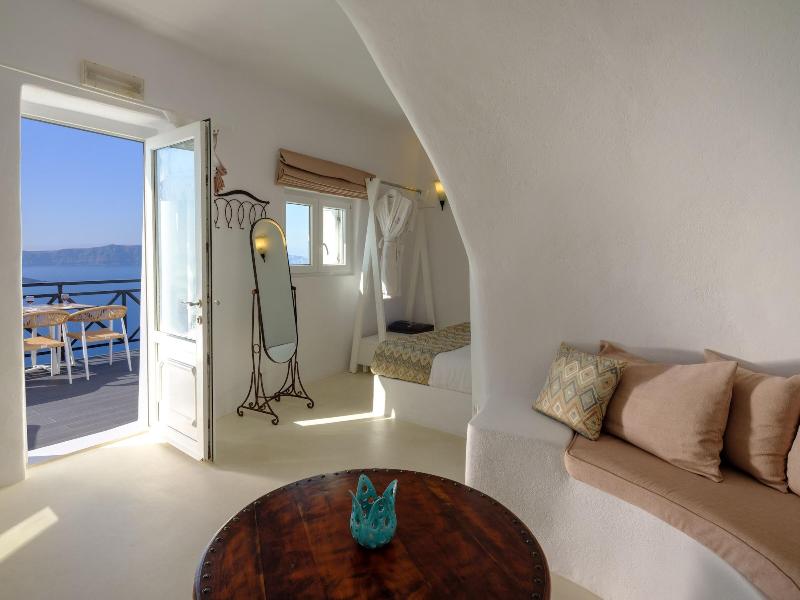 Kamares Apartments image