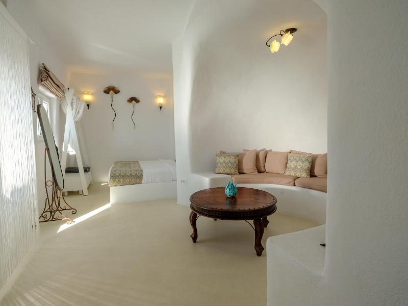 Kamares Apartments image