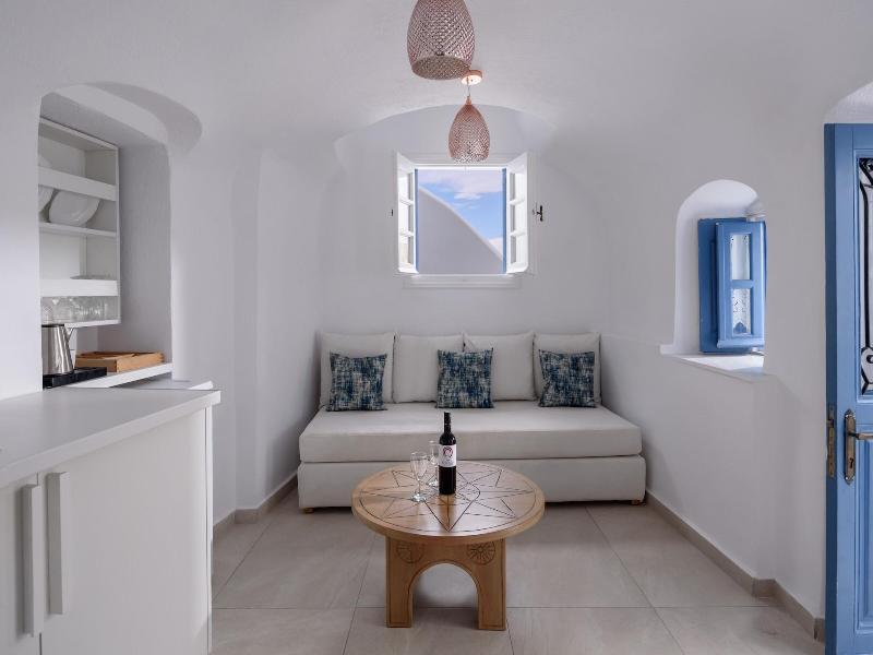 Kamares Apartments image