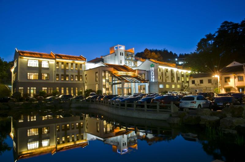 Jiuhua Mountain Julong Hotel image