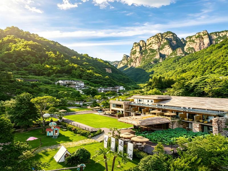 Homeward Mountain Hotel image