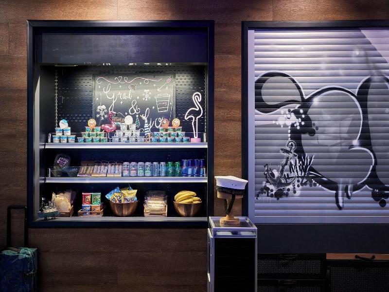 Moxy Southampton image