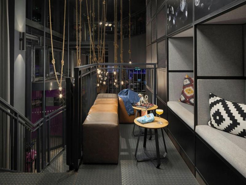 Moxy Southampton image