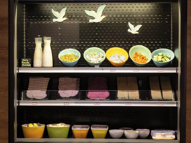 Moxy Southampton image