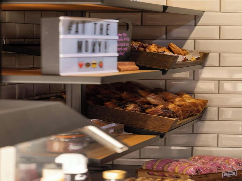 Moxy Southampton image