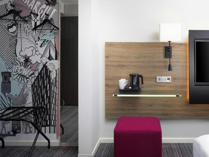 Moxy Southampton image