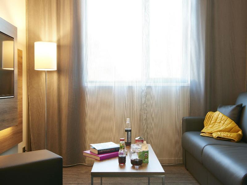 Moxy Southampton image
