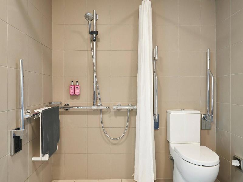 Moxy Southampton image