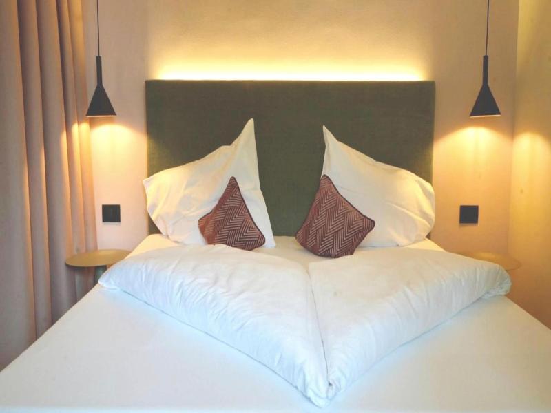 Flora Hotel & Suites image