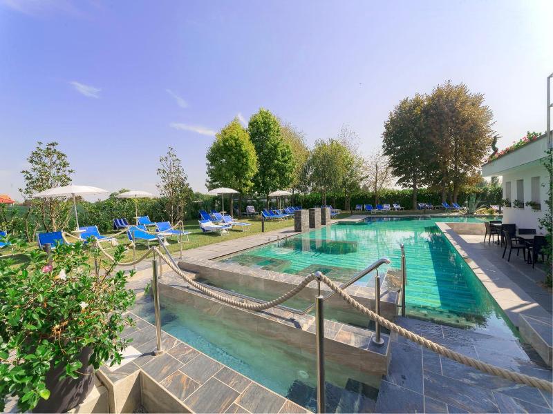 Hotel Terme Belsoggiorno image