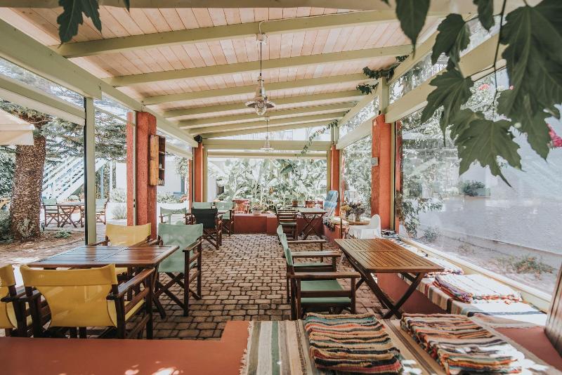 Saronis Hotel image