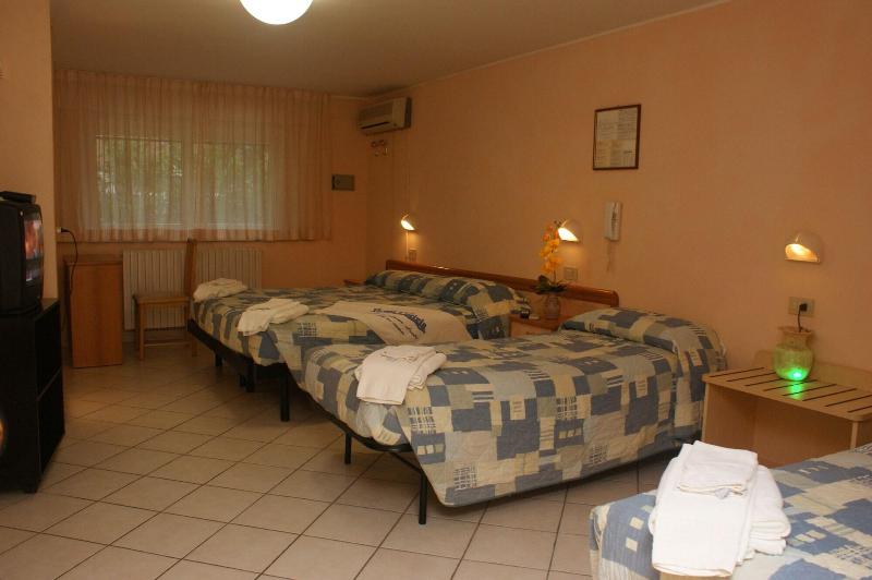 Hotel Letizia image