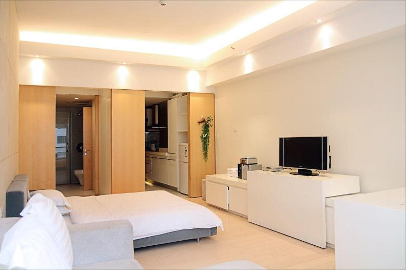 Private-Enjoyed Home ApartHotel - R&F Stanley Apar image