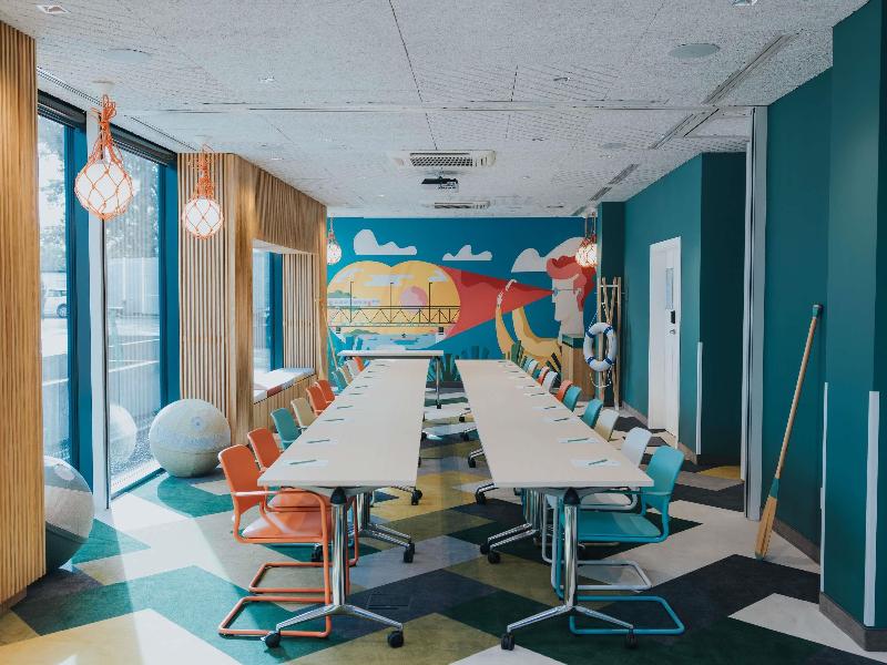 Ibis Styles Warszawa Centrum image