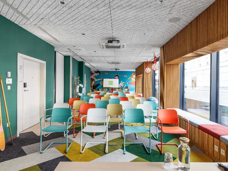 Ibis Styles Warszawa Centrum image