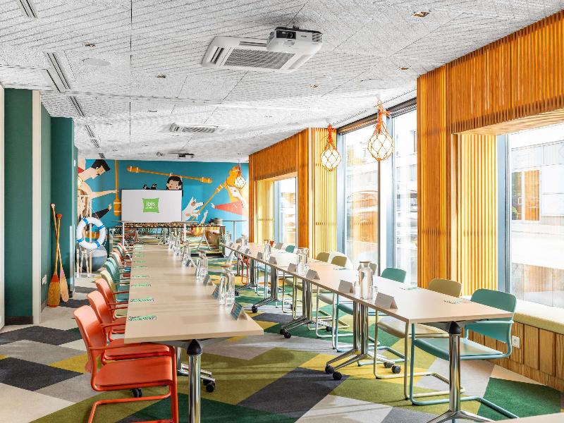 Ibis Styles Warszawa Centrum image