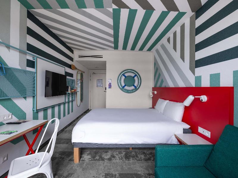 Ibis Styles Warszawa Centrum image