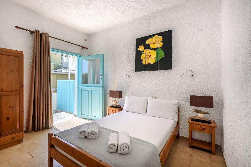 Ilias Apartments image