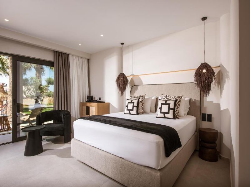 Ammos Boutique Apartments & Suites image