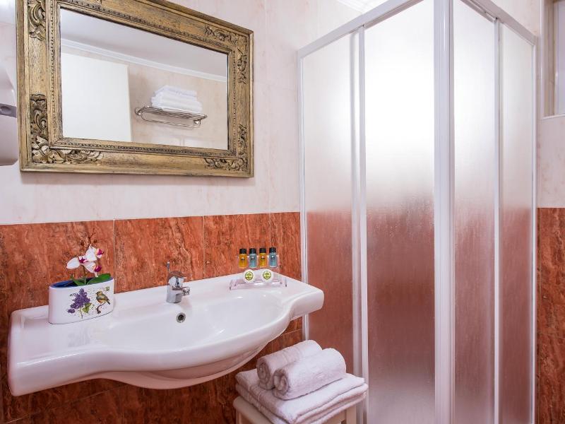 Ammos Boutique Apartments & Suites image
