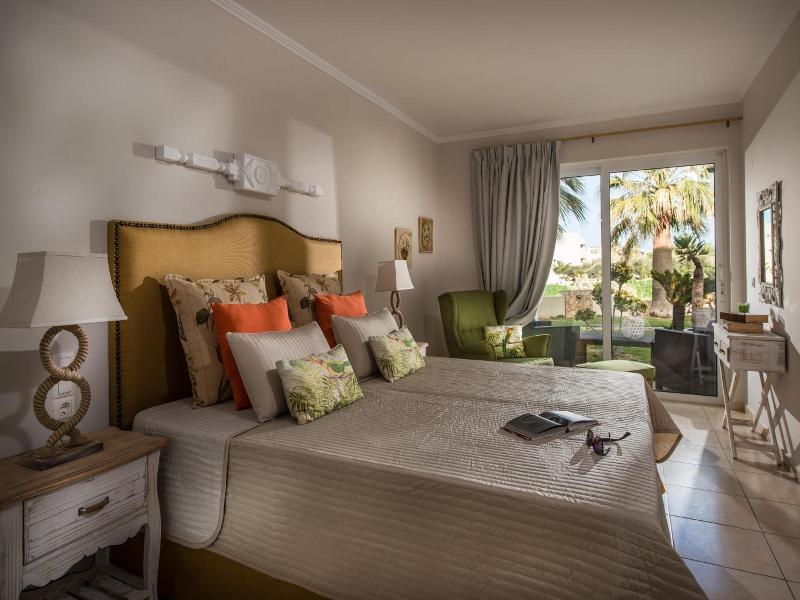 Ammos Boutique Apartments & Suites image