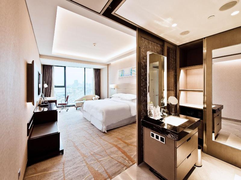 Sheraton Qingdao West image