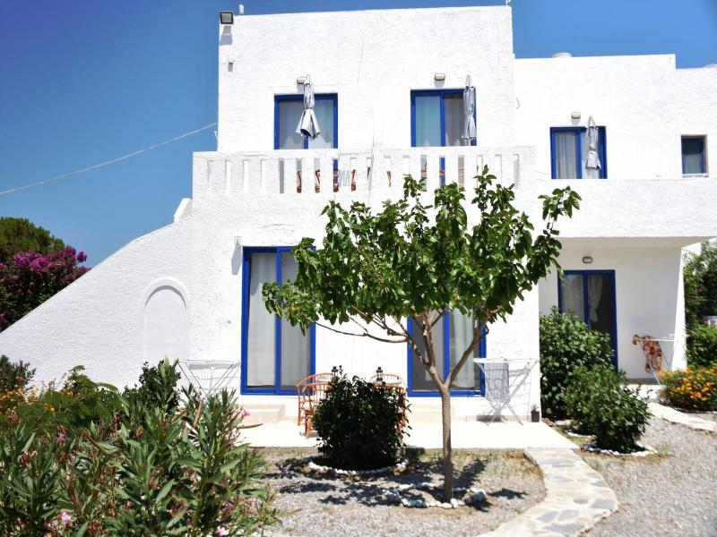 Kiotari Beach Apartments - Studios - Image 4