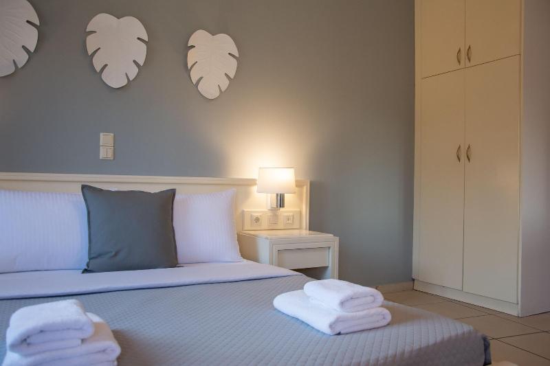 Horizon Apartments Platanias image